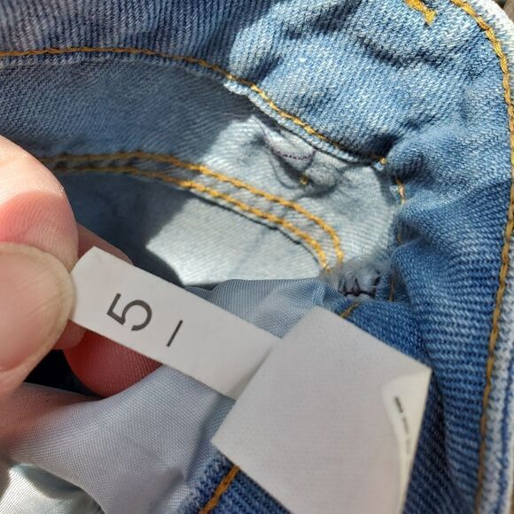 Jeans Above the Ankle - Picture 8 of 10